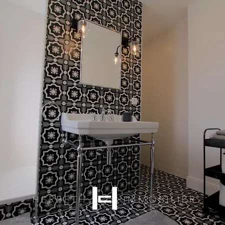 Apartment H-bnb - La Neufbourg